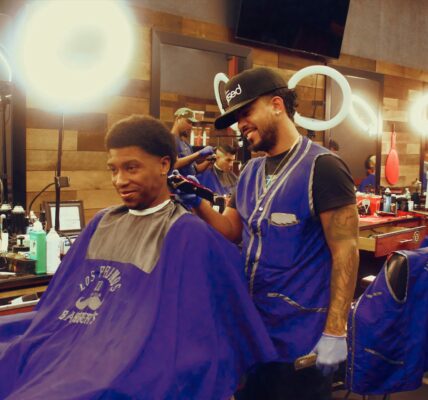 What to Expect When Enrolling in a Barber School in New Jersey